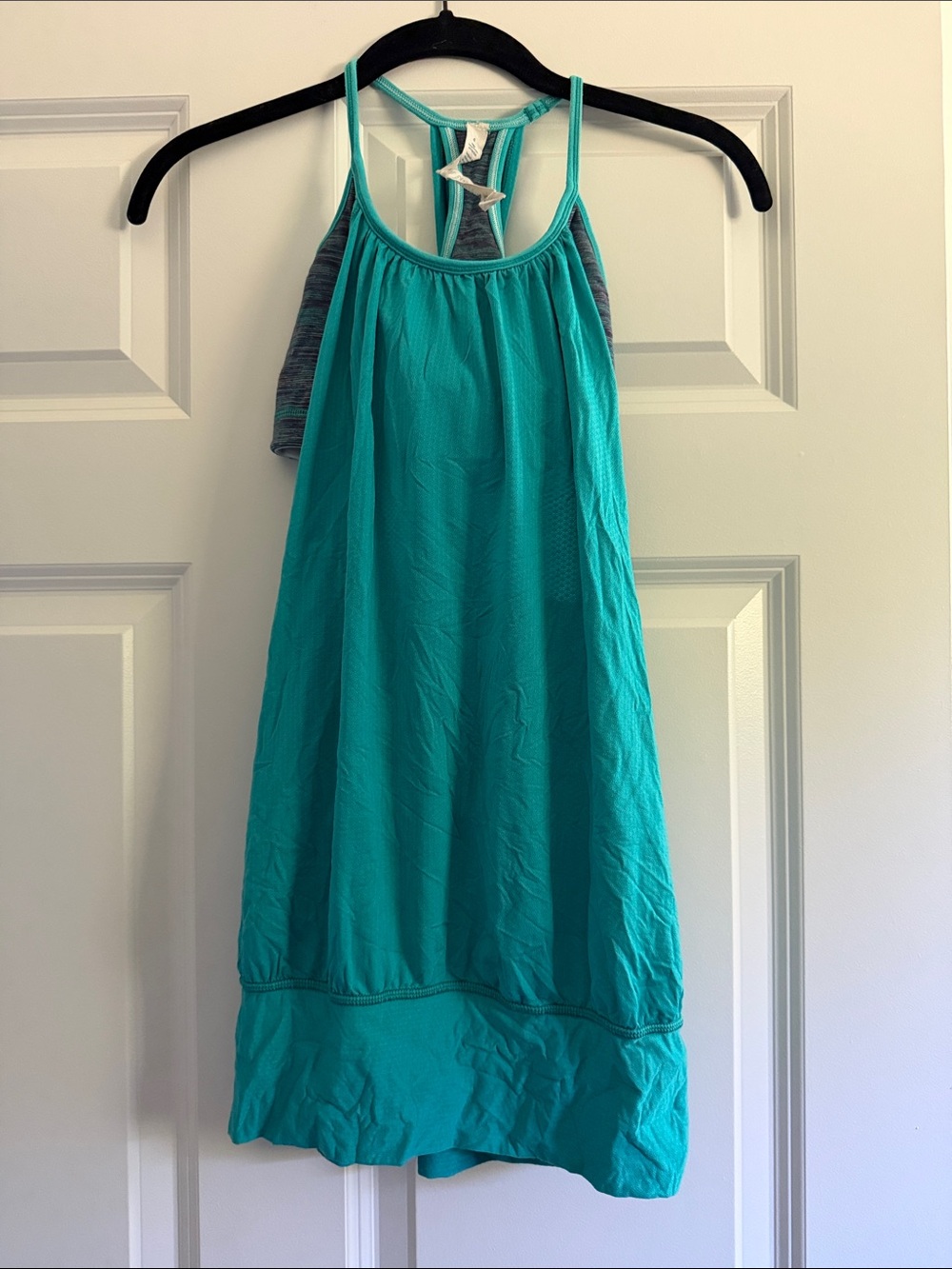 Lululemon Teal Tank with built in bra